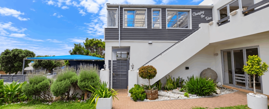 7 Bedroom Property for Sale in Kleinbaai Western Cape